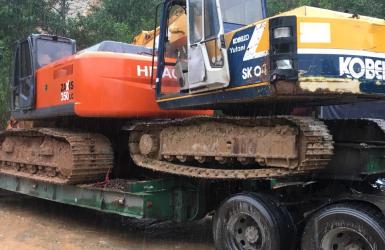 Sửa chữa máy xúc quốc lộ 51